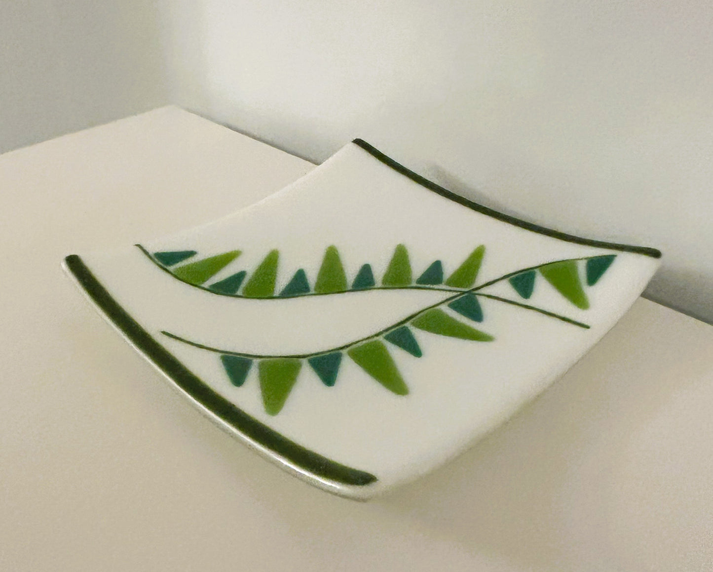 Plate - green on white