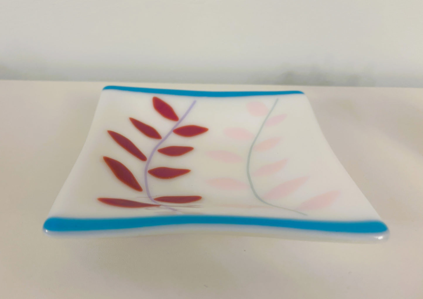 Plate - Pink on white