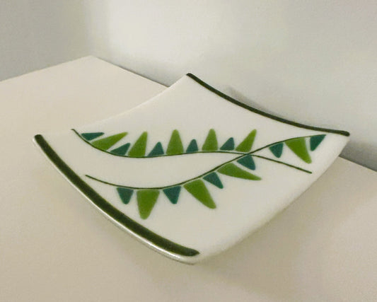 Plate - green on white