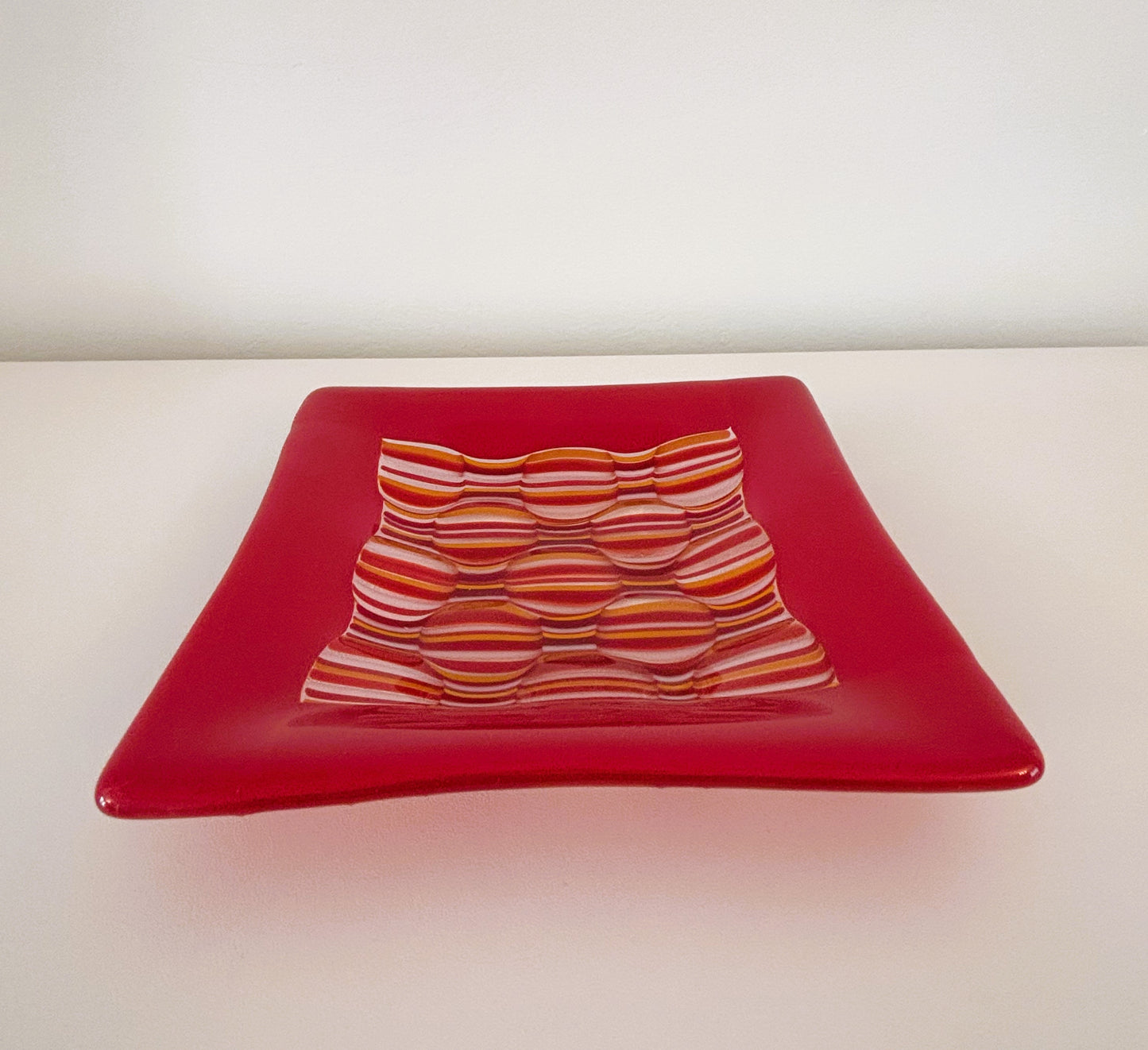 Small red optical
