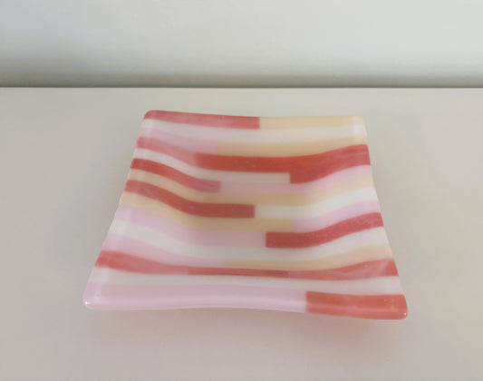 Stiped dish 4