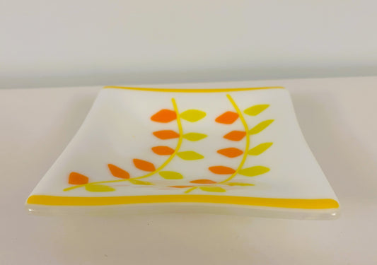 Yellow plate